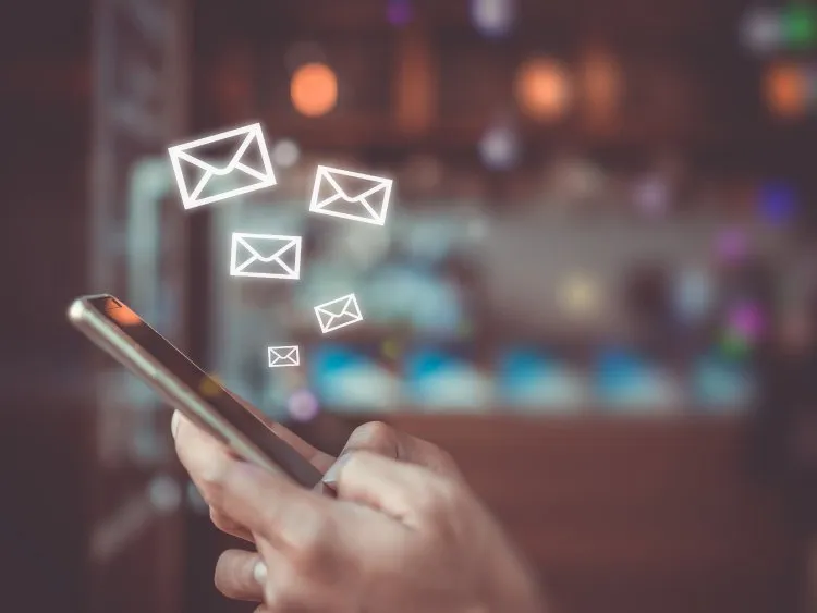 Loueurs saisonniers : pourquoi le fisc va vous envoyer un mail en cette rentrée ?