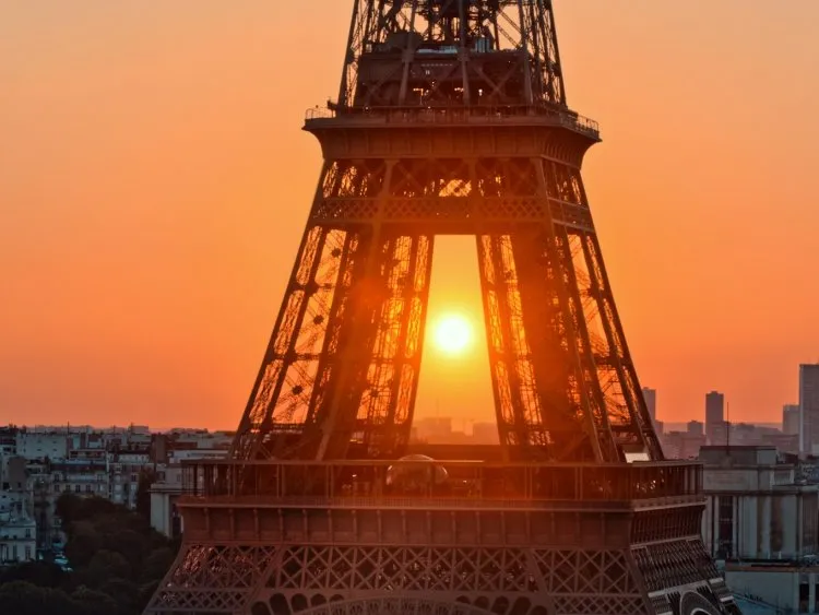 Projet immobilier neuf à Paris : pourquoi investir dans la Ville Lumière ?